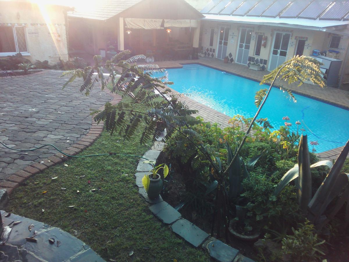Accoustix Backpackers Hostel Johannesburg Dış mekan fotoğraf